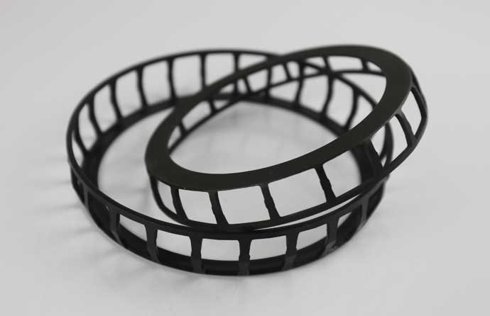 Iron bearing retainer